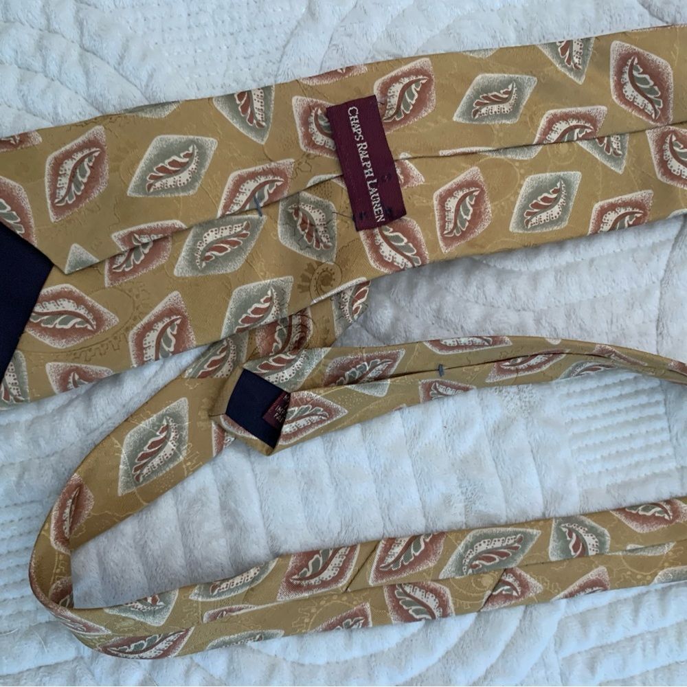 Vintage Chaps Ralph Lauren Gold Imported Silk Geometric Patterned Tie - Picture 13 of 13